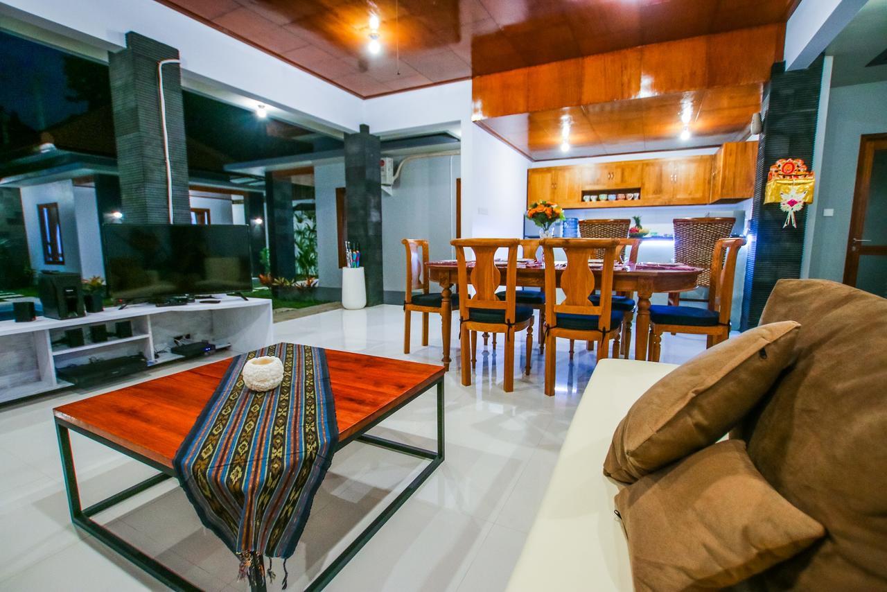 Bayu * Seminyak (Bali)